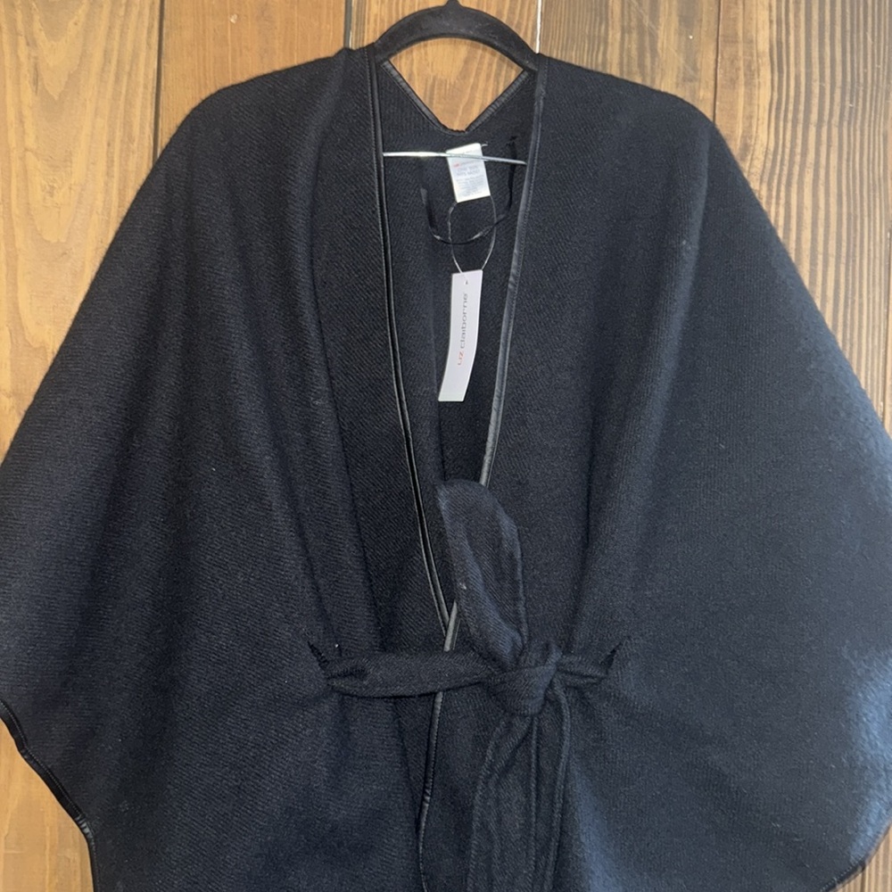 Liz Claiborne Women’s Poncho - Picture 4 of 9